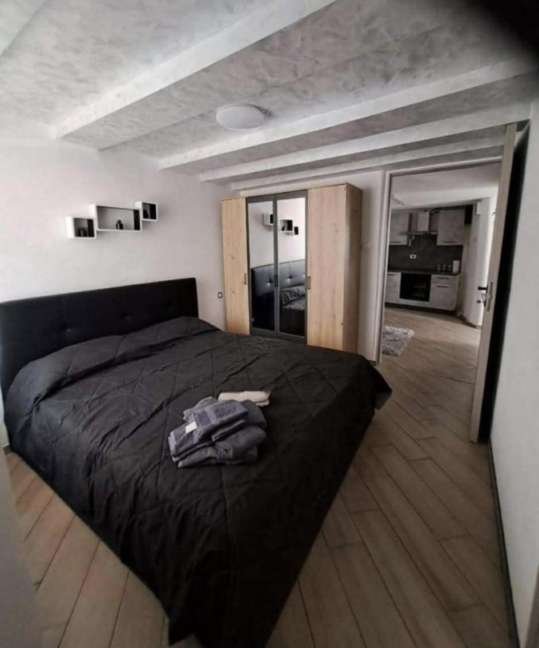Casa Jasmina Apartment Mezzano Bagian luar foto